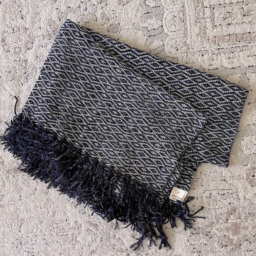 Blue and white printed fringe throw blanket